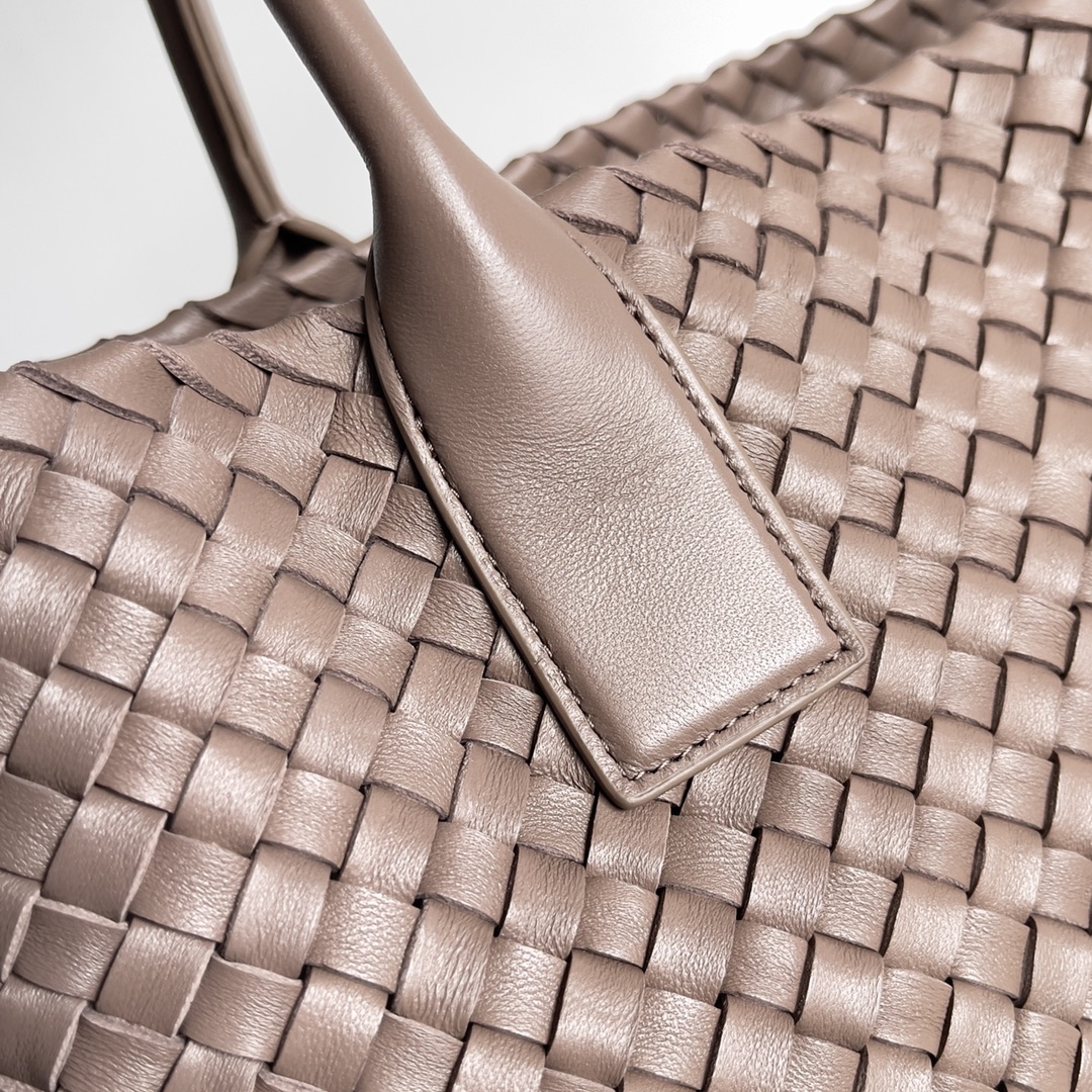 Bottega Veneta Shopping Bags